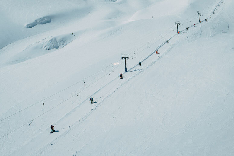 Skiing in New Zealand Clubbies 1