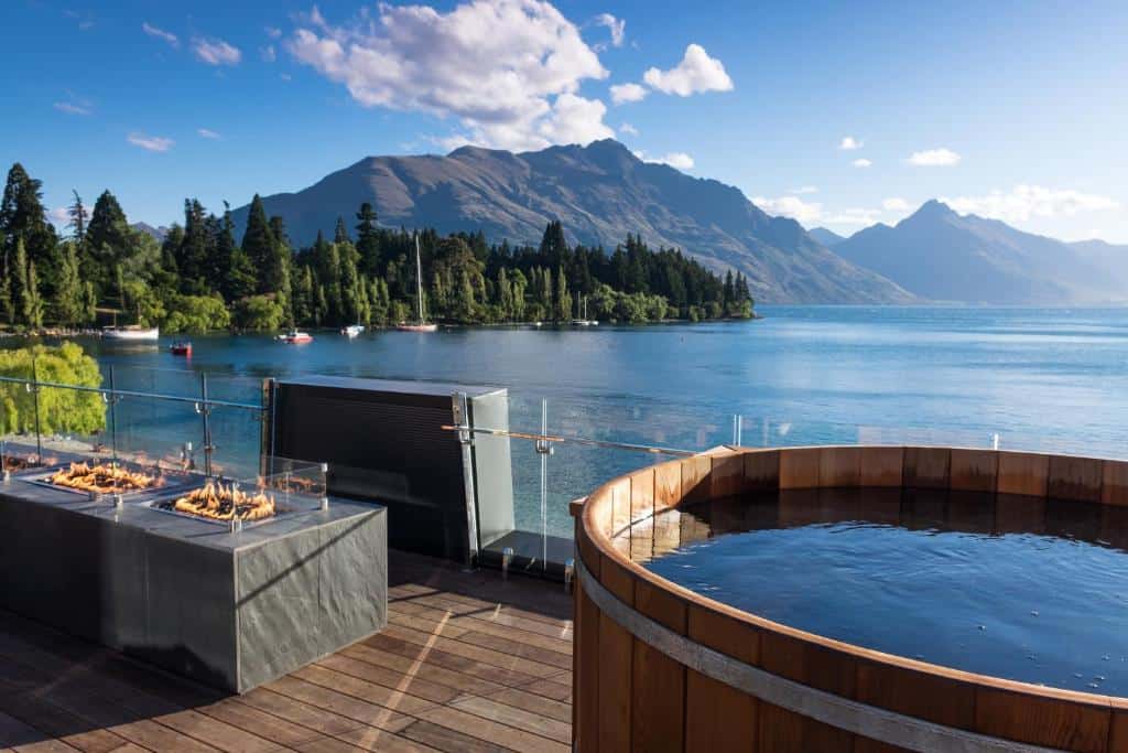 where to stay in queenstown eichardts private hotel 04