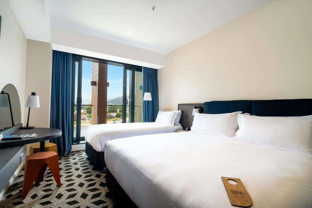 where to stay in queenstown holiday inn queenstown remarkables park 04