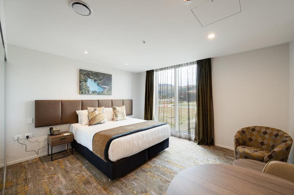 where to stay in queenstown la quinta by wyndham remarkables park 02