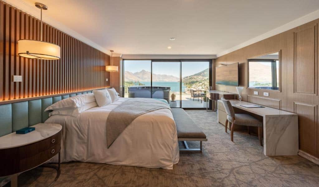 where to stay in queenstown the carlin boutique hotel 02