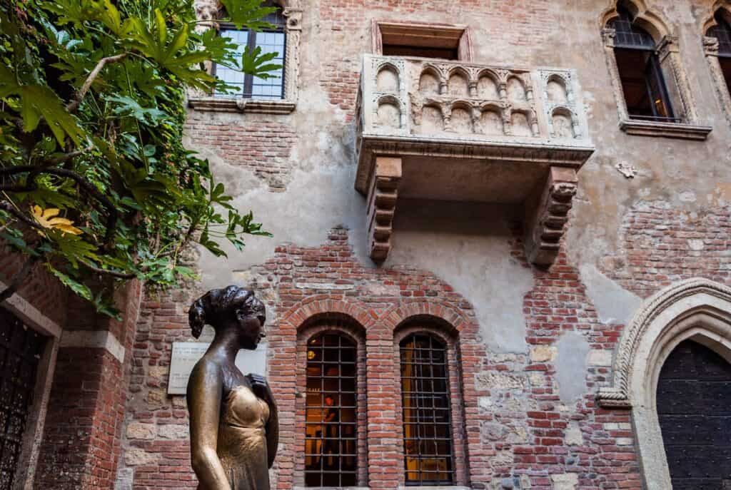 juliet house balcony verona italy