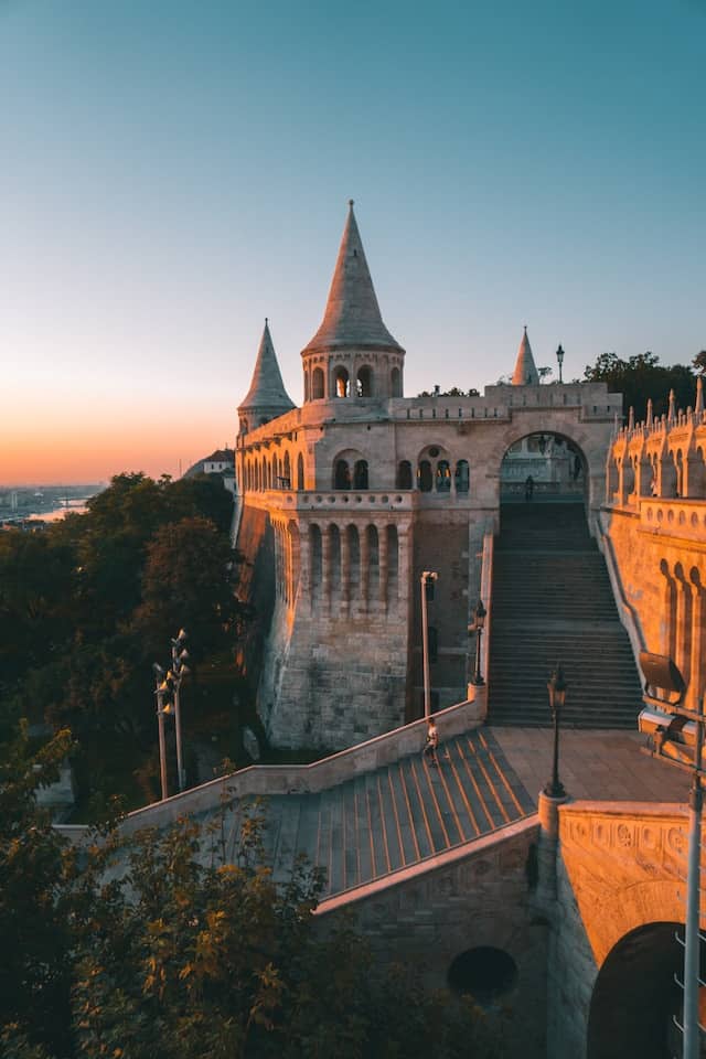 budapest bastion 4