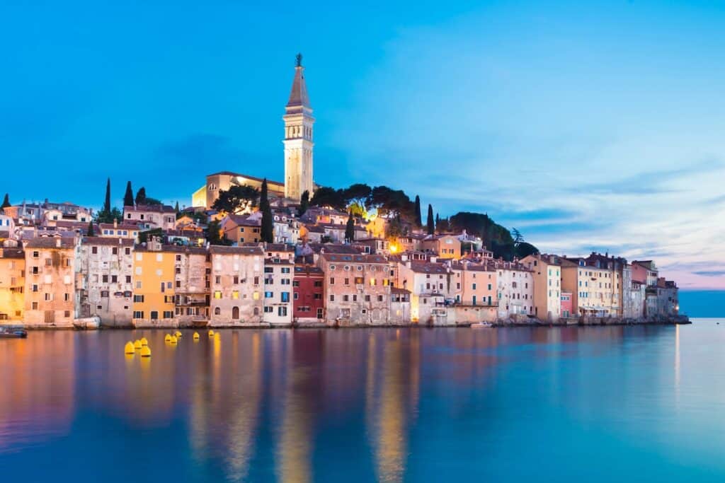 rovinj sunset skyline