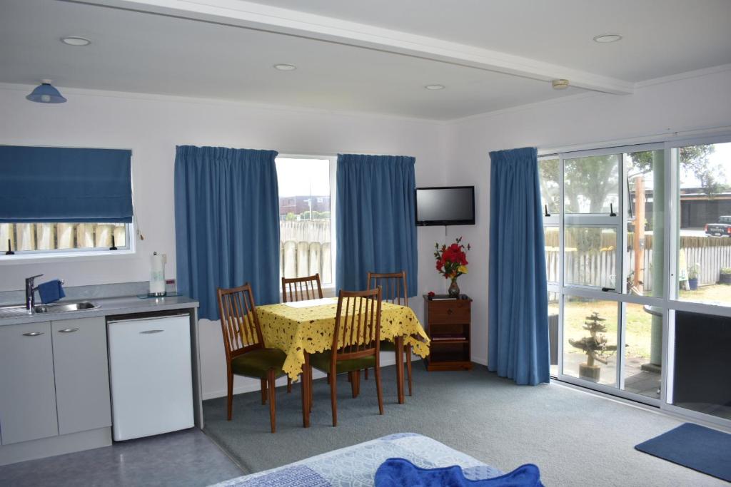 coromandel accommodation hibiscus bed and breakfast 03