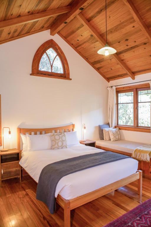 coromandel accommodation the church accommodation 02