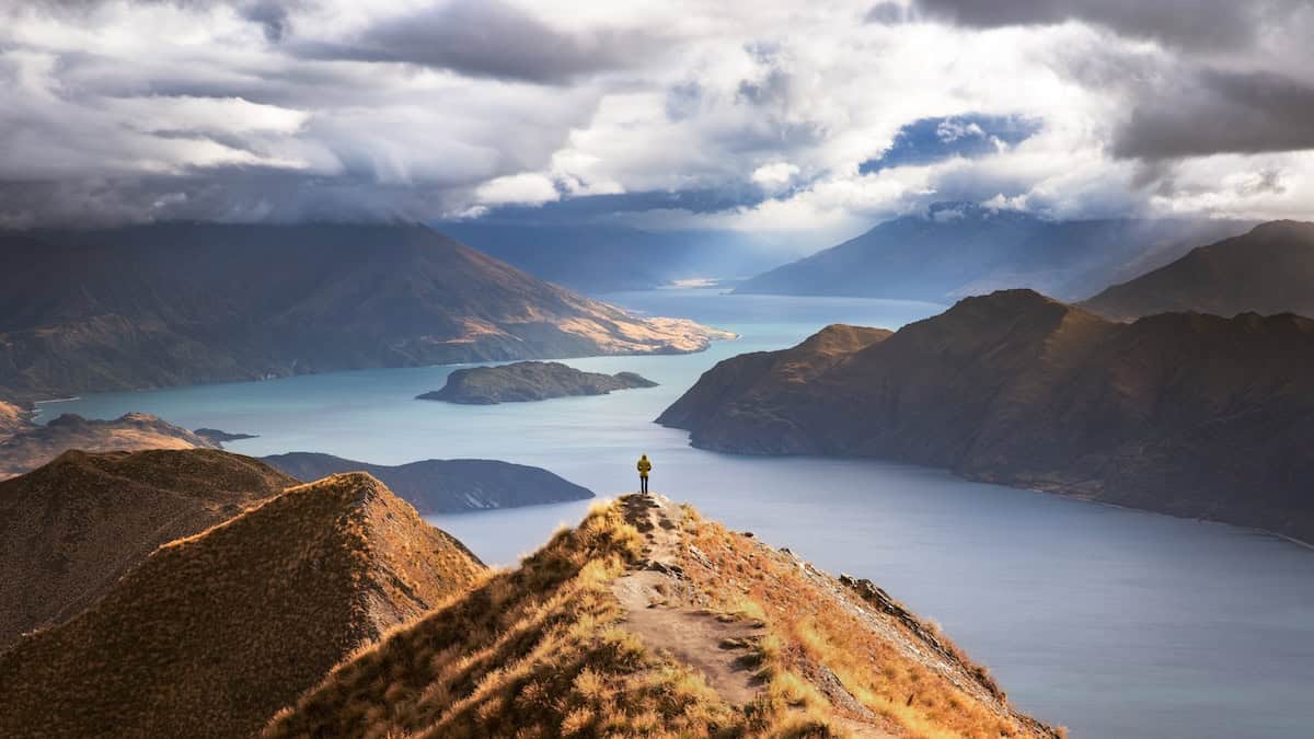 roys peak new zealand wanaka