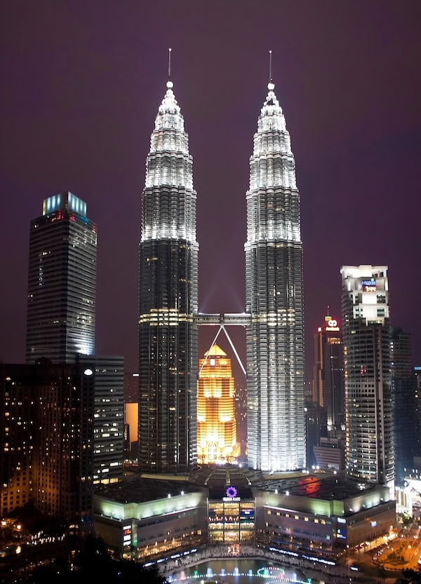 KL petronas at night