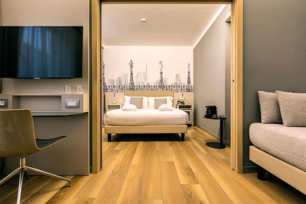 43 Station Hotel