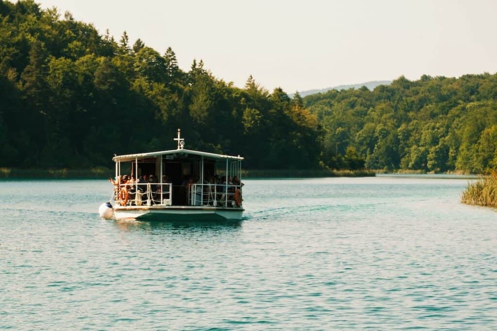 plitvice lakes kozjak boat crossing