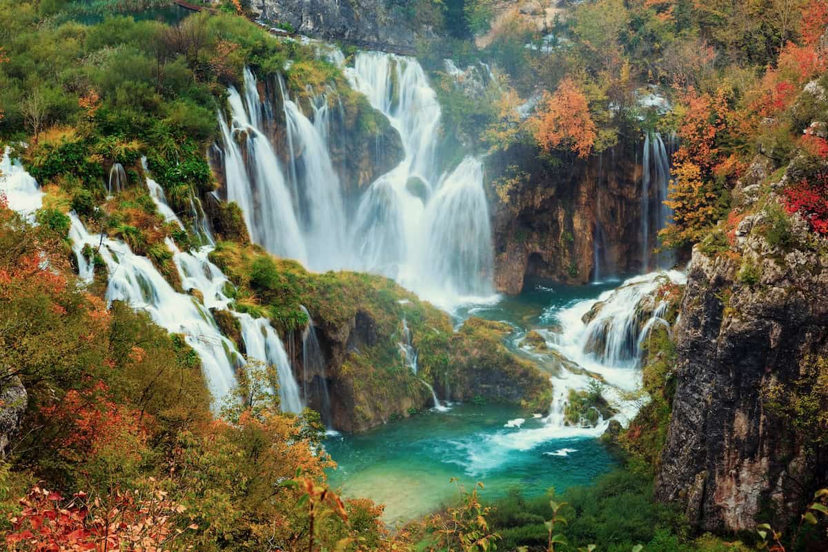 plitvice lakes waterfalls