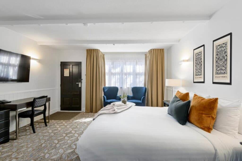 Scenic Hotel Cotswold 02