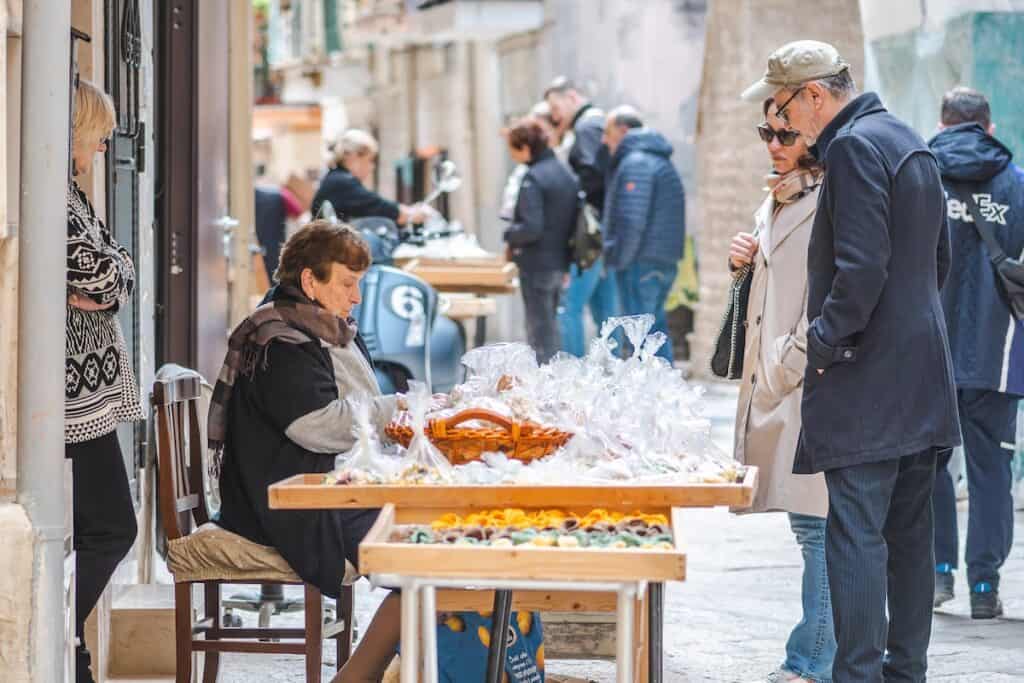 bari orecchiette street