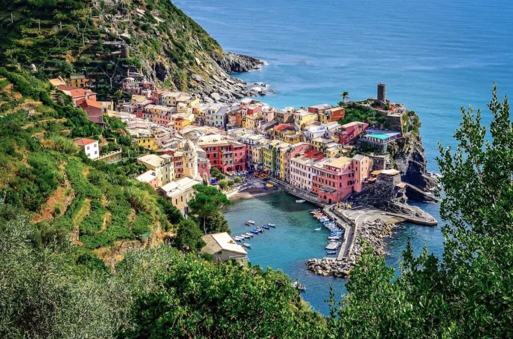 cinque terre vernazza view