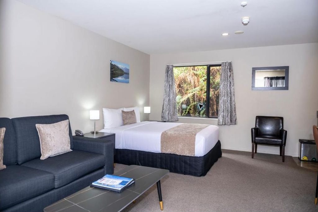 franz josef 58 on cron 02 studio room