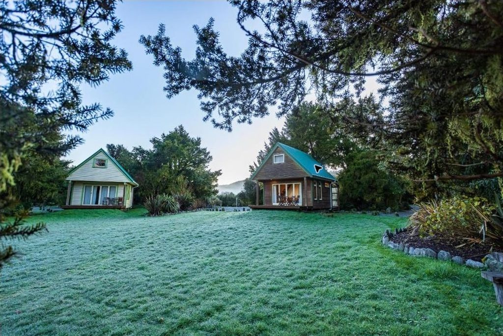 franz josef kahere retreat 01 private cottage