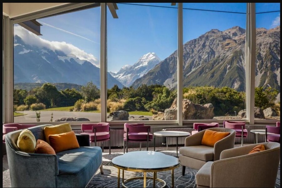 mount cook the hermitage hotel 02 lobby mountain view