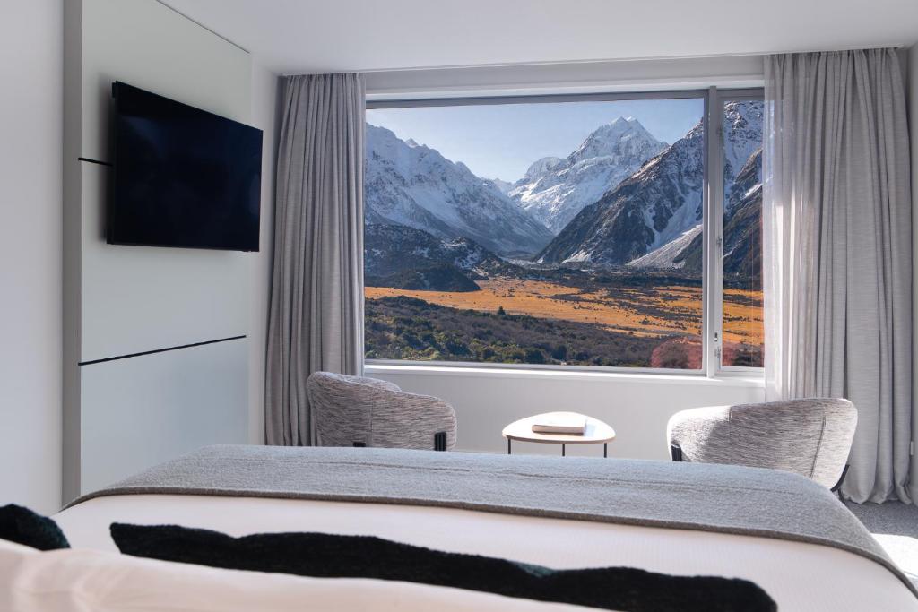 mount cook the hermitage hotel